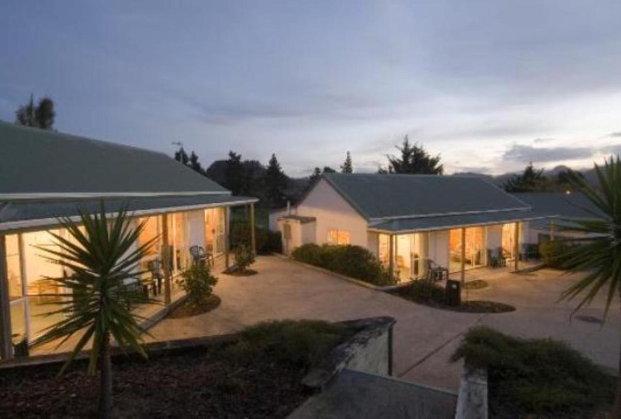 Pauanui Pines Motor Lodge Dış mekan fotoğraf