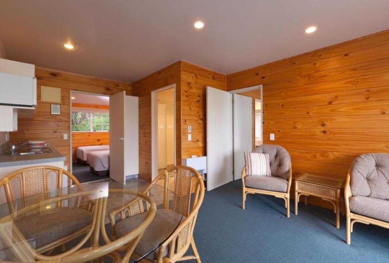 Pauanui Pines Motor Lodge Dış mekan fotoğraf